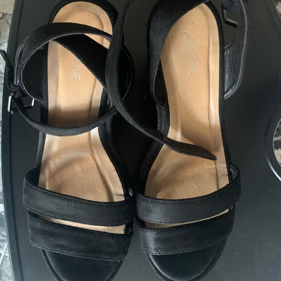 Ardene - Picture 2 of 3